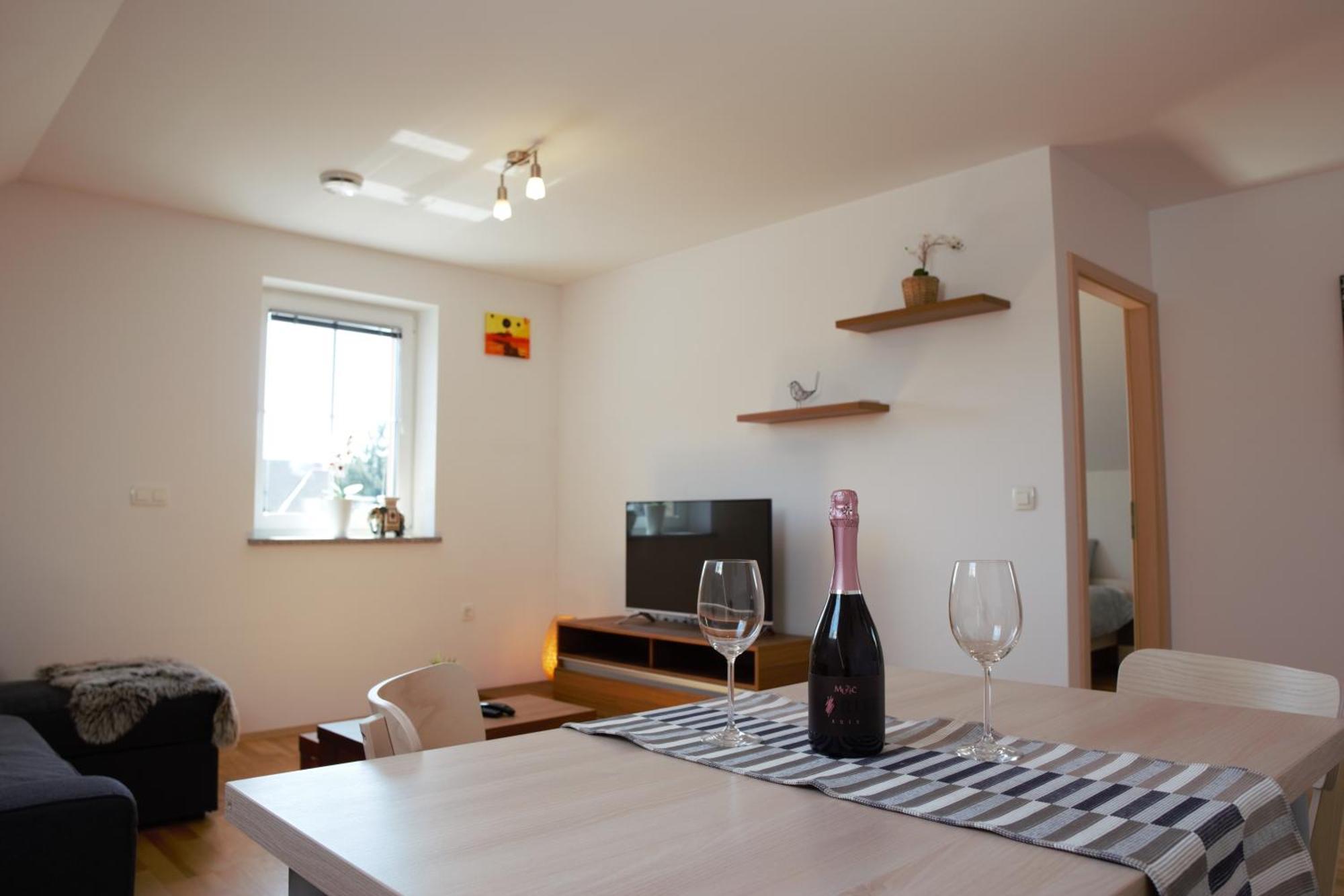 Domen'S Cozy Rentals Kranj Eksteriør billede